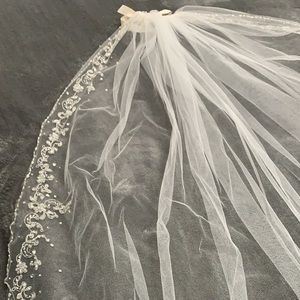 Brand new veil